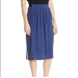 NEW Elie Tahari Silk Pleated Eloise Midi Skirt Blue Bliss Size Medium